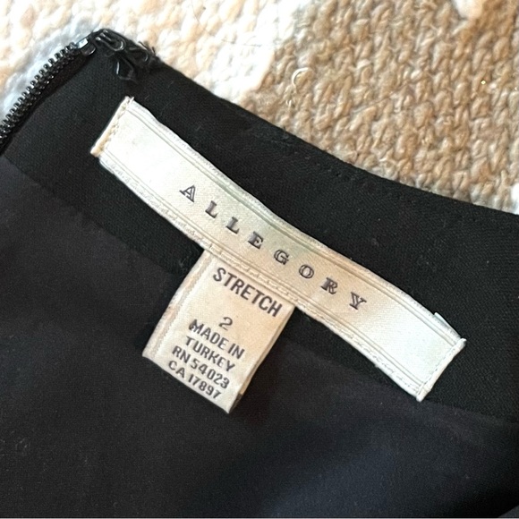 Black Sheath dress from Allegory Forth & Towne - Picture 5 of 6